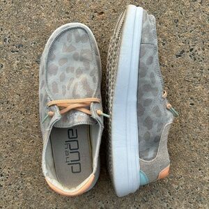 Hey Dude Women's Wendy Rise Leopard Azure Platform Slip-On Shoe Size 8